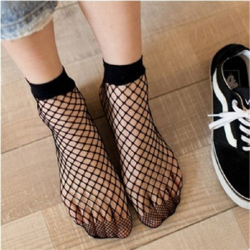 Sexy Ultra-thin Mesh Socks Lace Hollow Fishnet Socks for Ladies (Color:Black Size:Free Size)